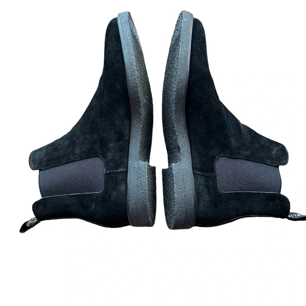 Republic Sonoma suede Chelsea boots in triple black size 8.